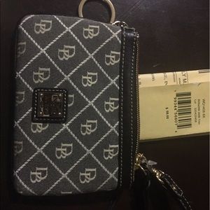 Dooney and Bourke coin bag/wallet/wristlet
