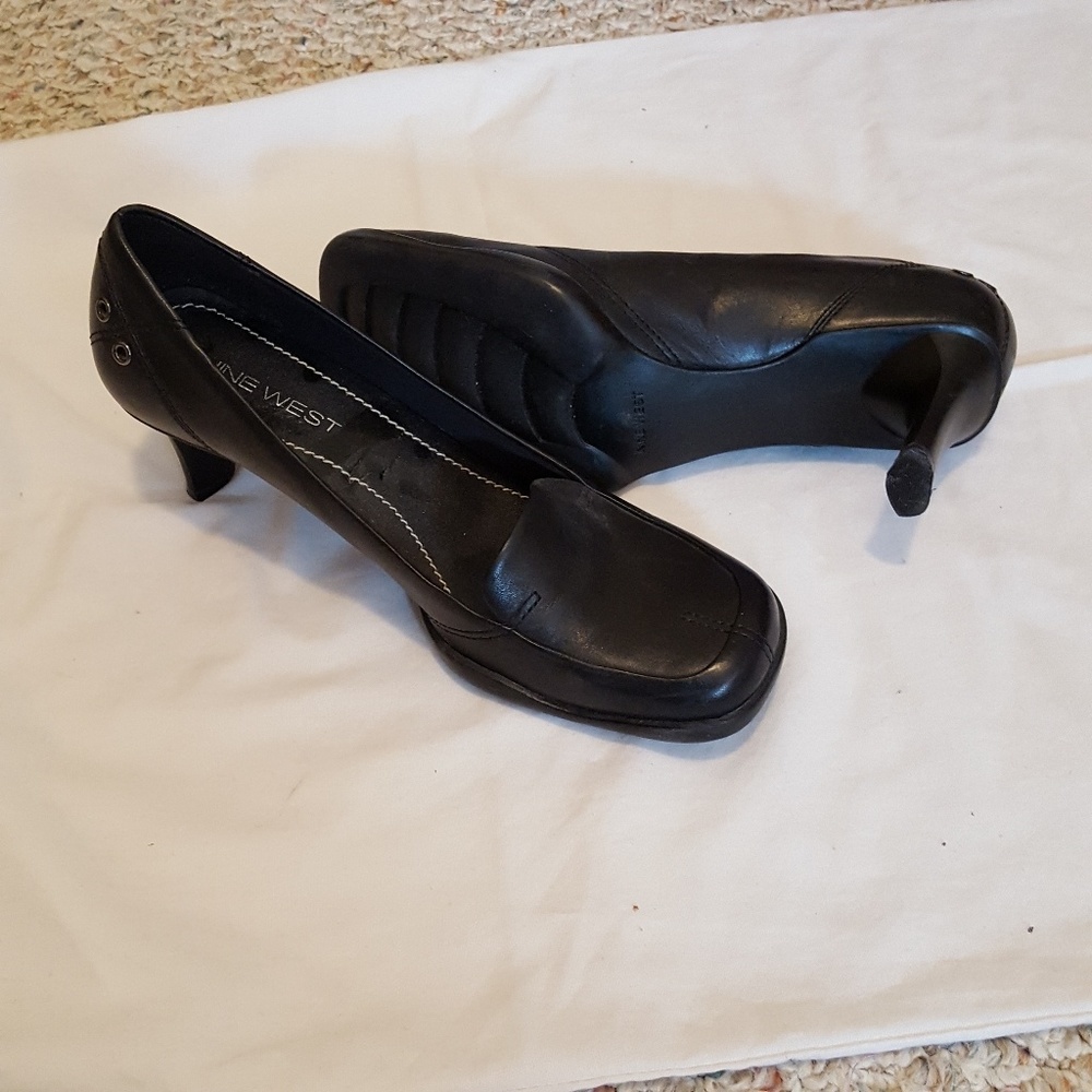 Shoes - Picture 3 of 3