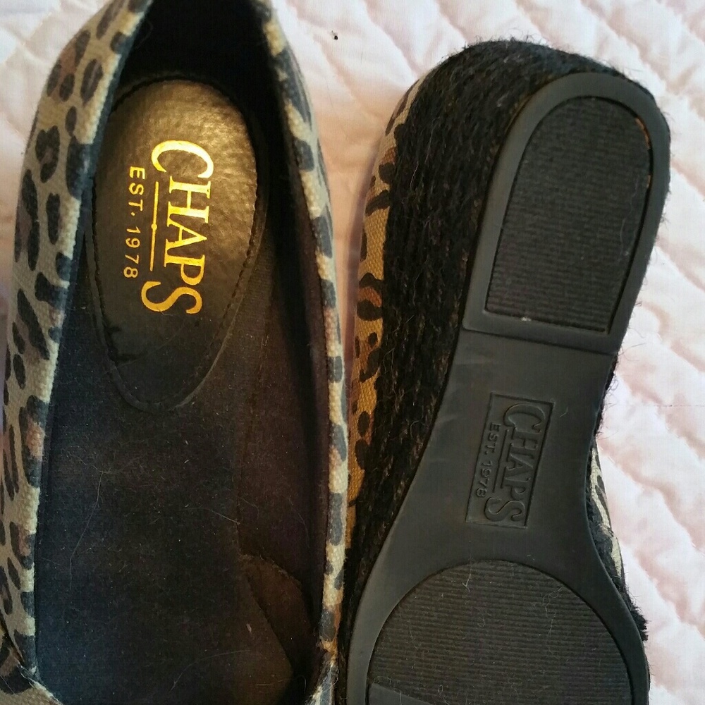 Shoes - Picture 2 of 3