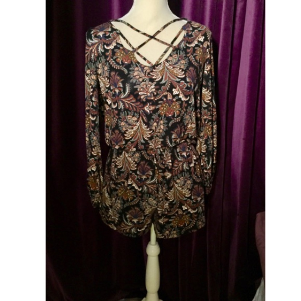 NWT American Eagle Long Sleeve Patterned Romper