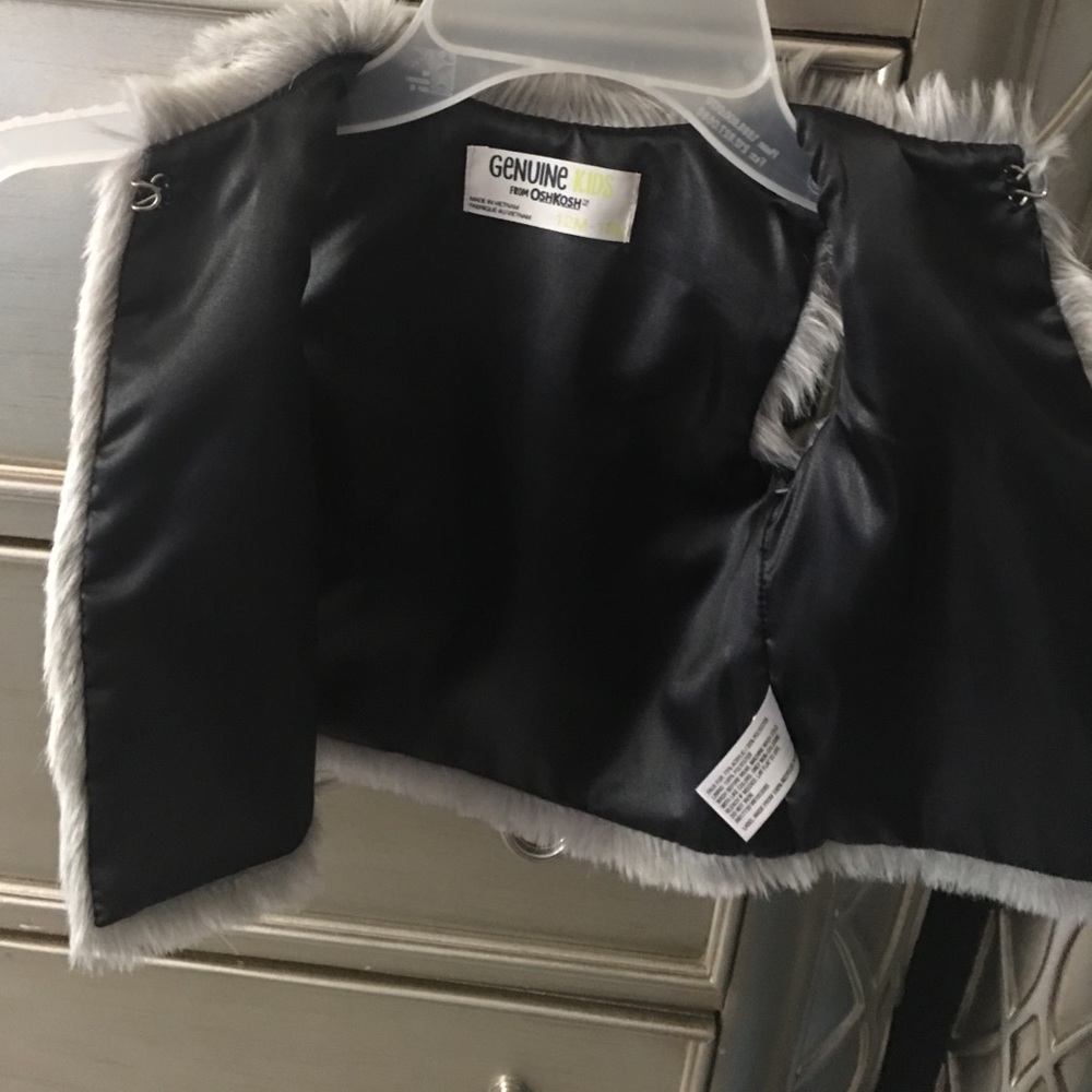 Vest - Picture 2 of 2