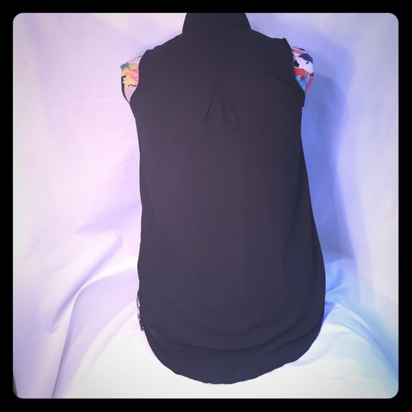 Forever21 Hilo Chiffon black sleeveless top - Picture 3 of 5