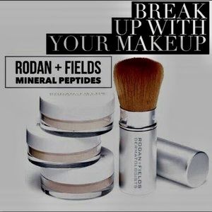 Rodan + Fields Mineral Peptide Powder with brush