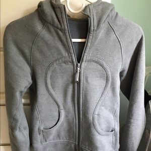 Lululemon grey jacket
