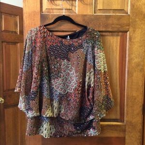 Multi colored flutter sleeve blouse size 2X