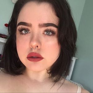 Meet your Posher, Ivy