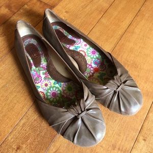 Born Brown Leather Flats