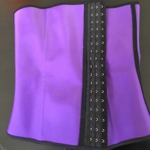 Waist trainer