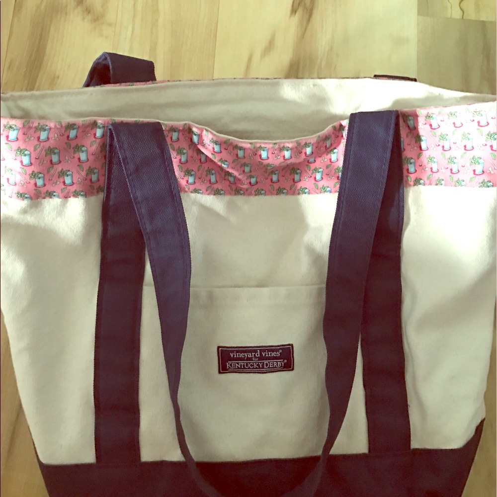 Vineyardsvines classic tote