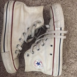 Women's converse white size 5 women