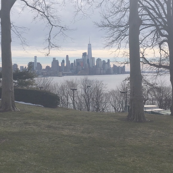 Meet your Posher, L - Picture 1 of 1