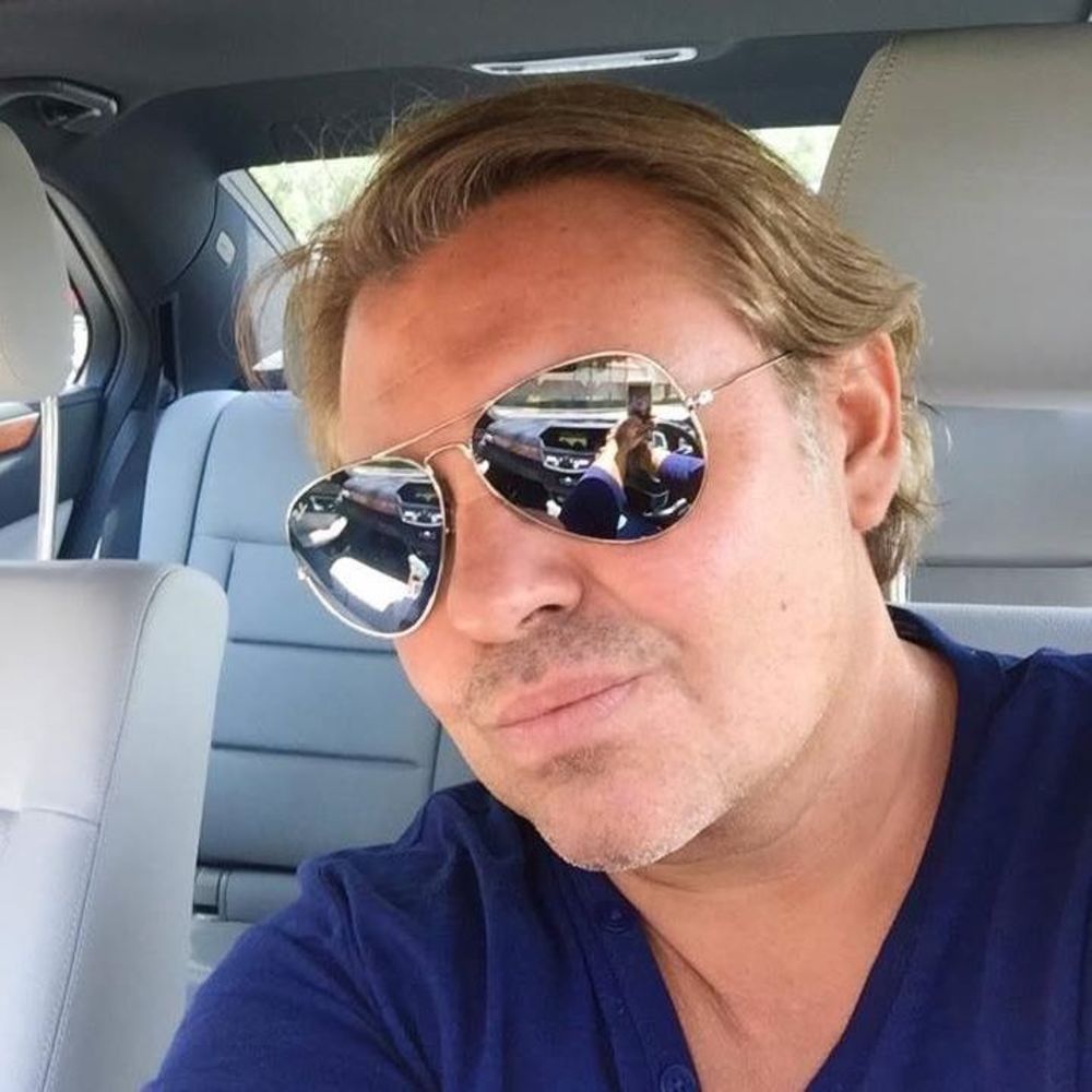 Meet your Posher, Stefan