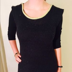 Boutique Sweater//Small