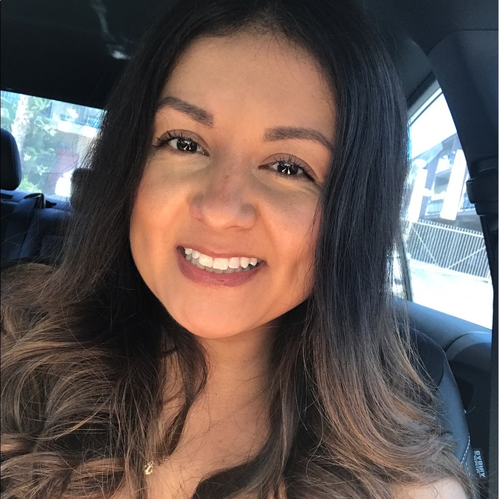 Meet your Posher, Nicole