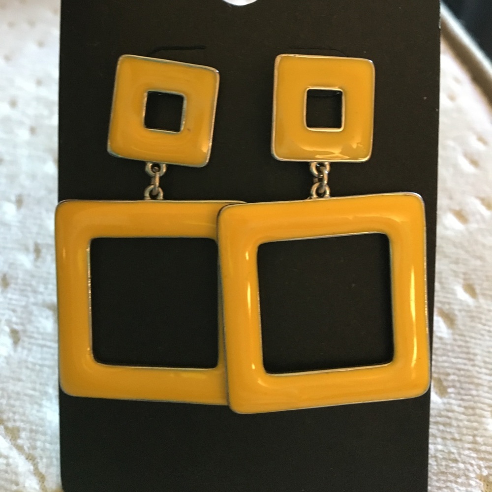 Mod yellow earrings