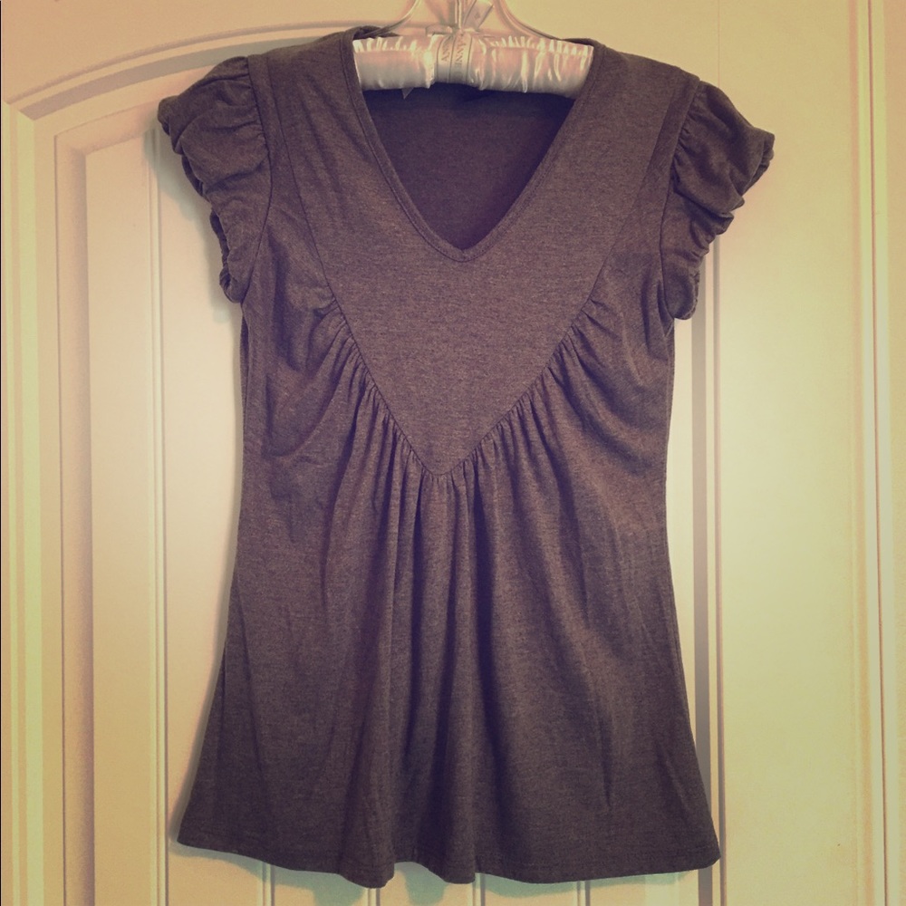 Women cute top shirts.