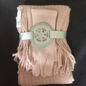 Light pink scarf and glove set