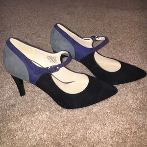Amazing color blocked Mary Jane Nine West heels