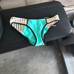 New VS swim bottom