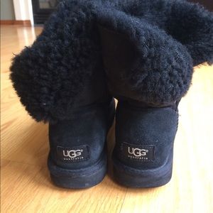 Black Ugg sz 9 boots