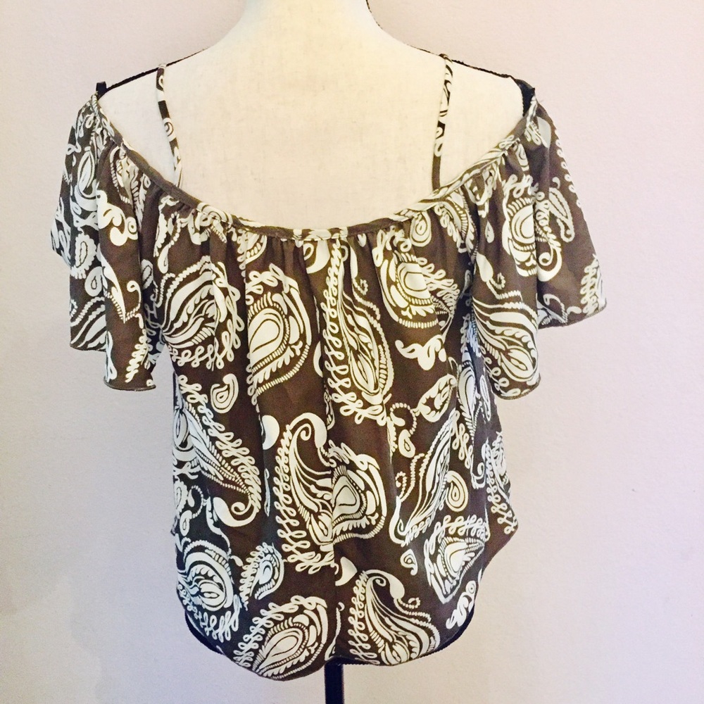 Cold shoulder top - Picture 3 of 3