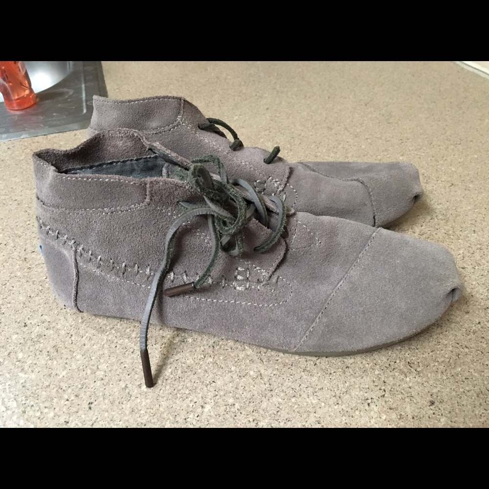 Toms moccasin grey size 8