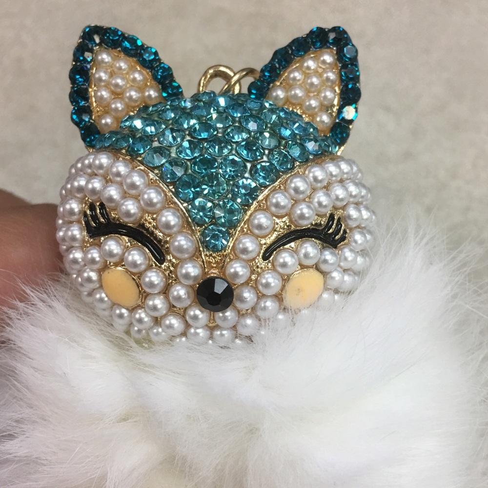 🆕🔥Key chain puffball 🦊