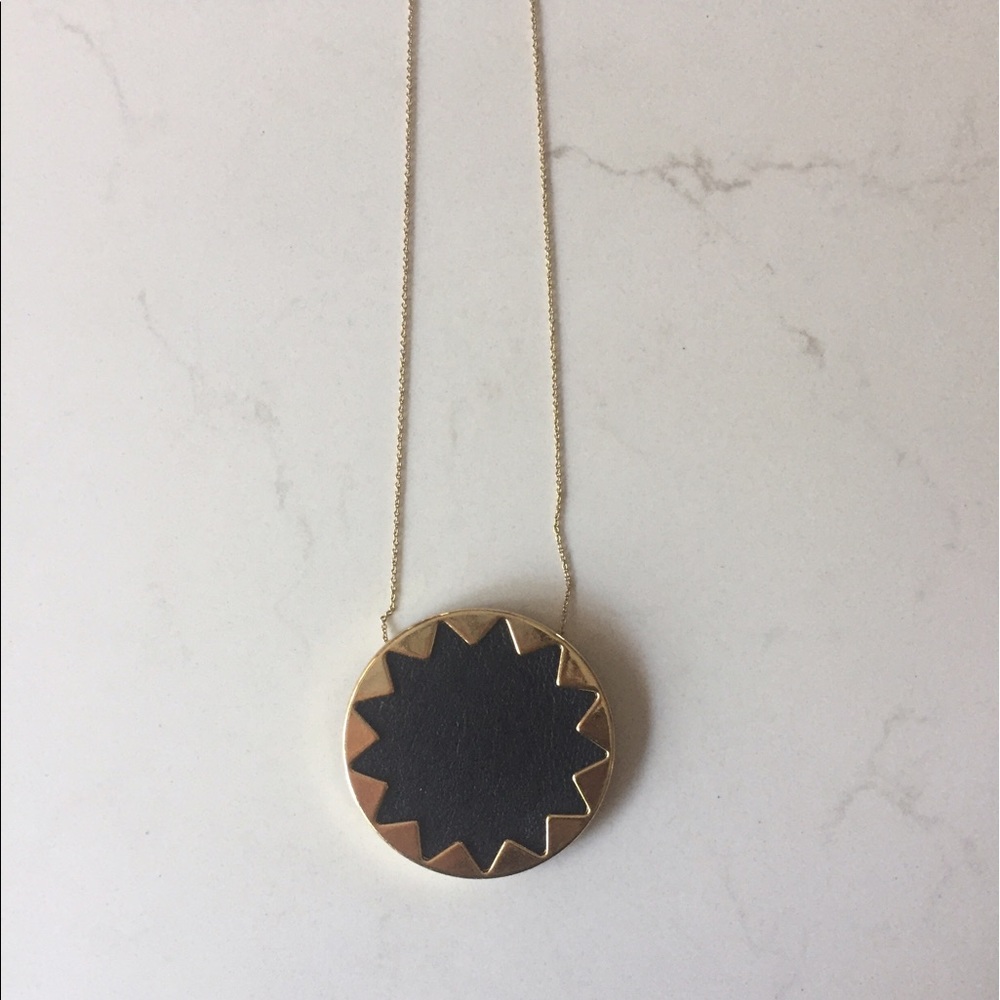 House of Harlow starburst necklace