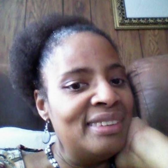 Meet your Posher, Pamela - Picture 1 of 1