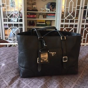 Prada Vess Vitello Tote in Black Pebbled Leather