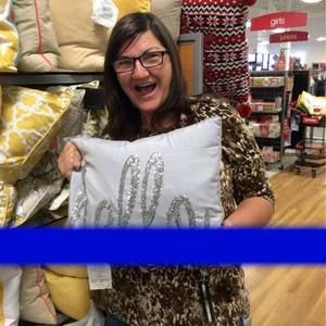 Meet your Posher, Elizabeth