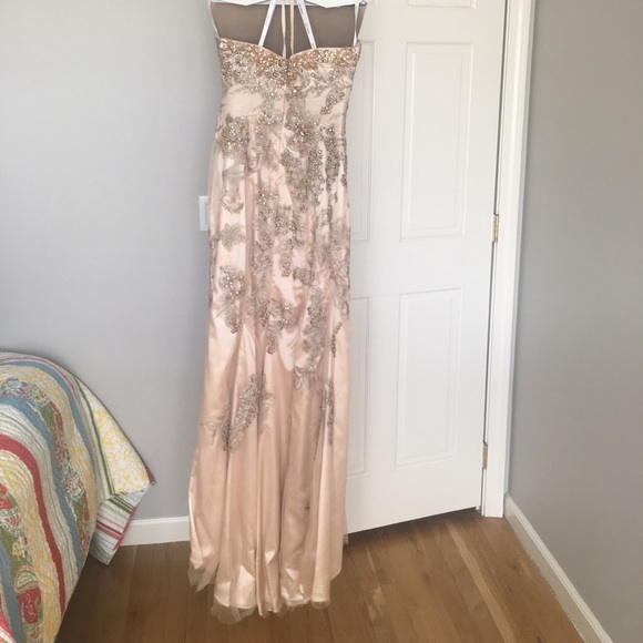 Beautiful Champagne gown. Mother of bride/prom - Picture 3 of 8