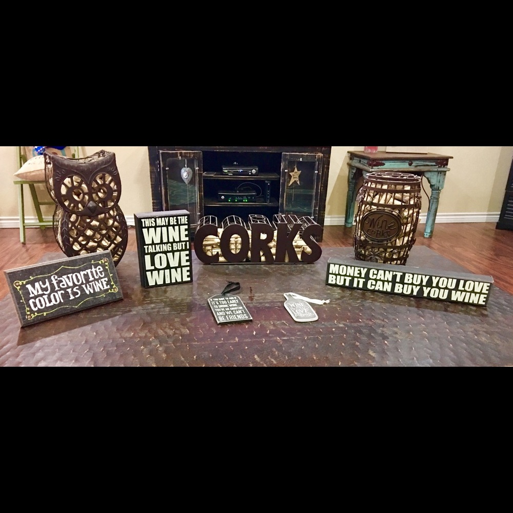 Wine accessories
