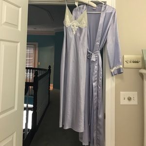 Gown & Robe set