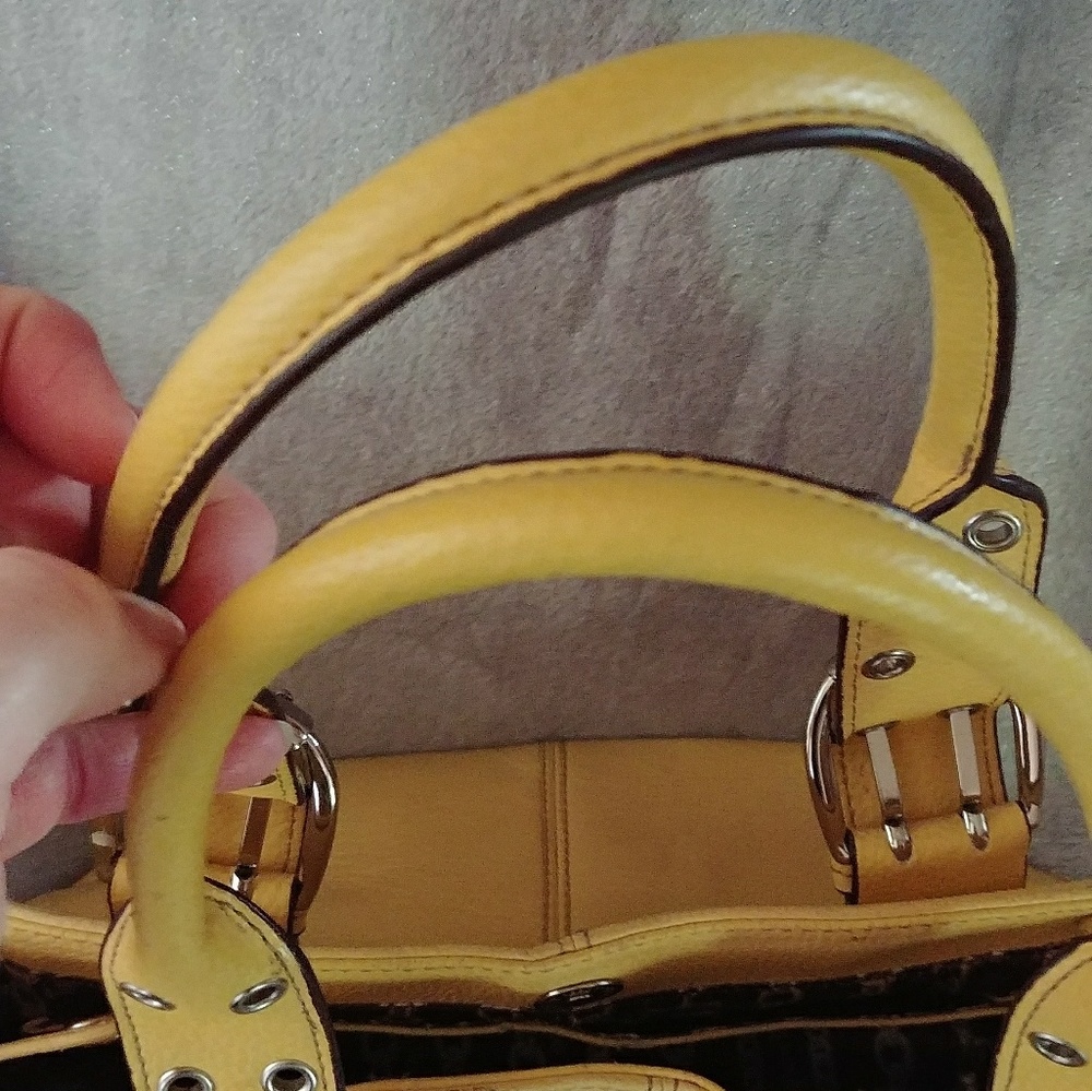 Tignanello Butter yellow leather bag - Picture 8 of 8
