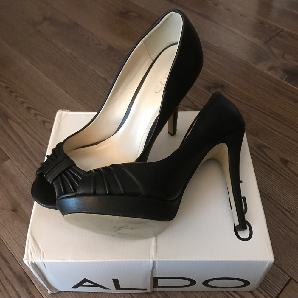 Aldo black platform peep toe pumps in black