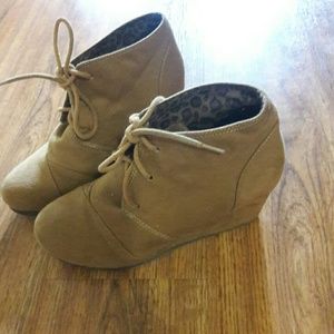 Brown #booties