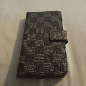 Possible LG phone case - checkered