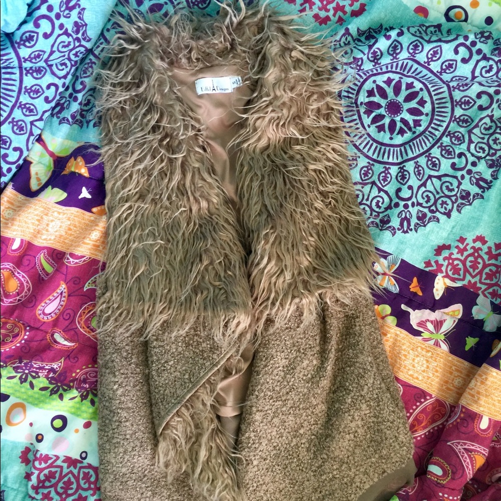 Unbranded Boho Vintage Faux Fur Vest NWOT!