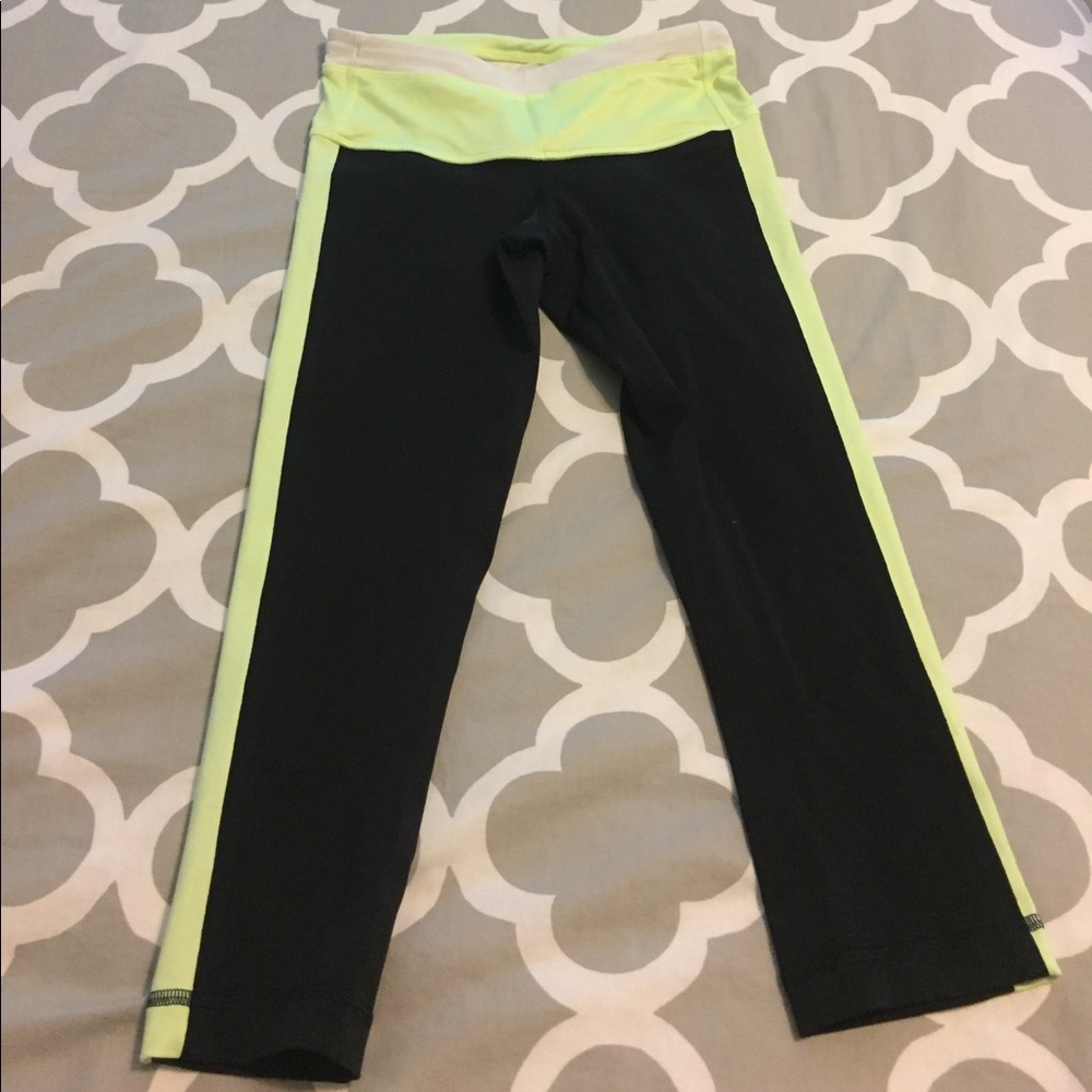 lululemon size 2 crop leggings