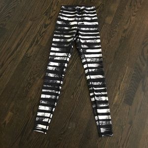 Lululemon high waist striped legging