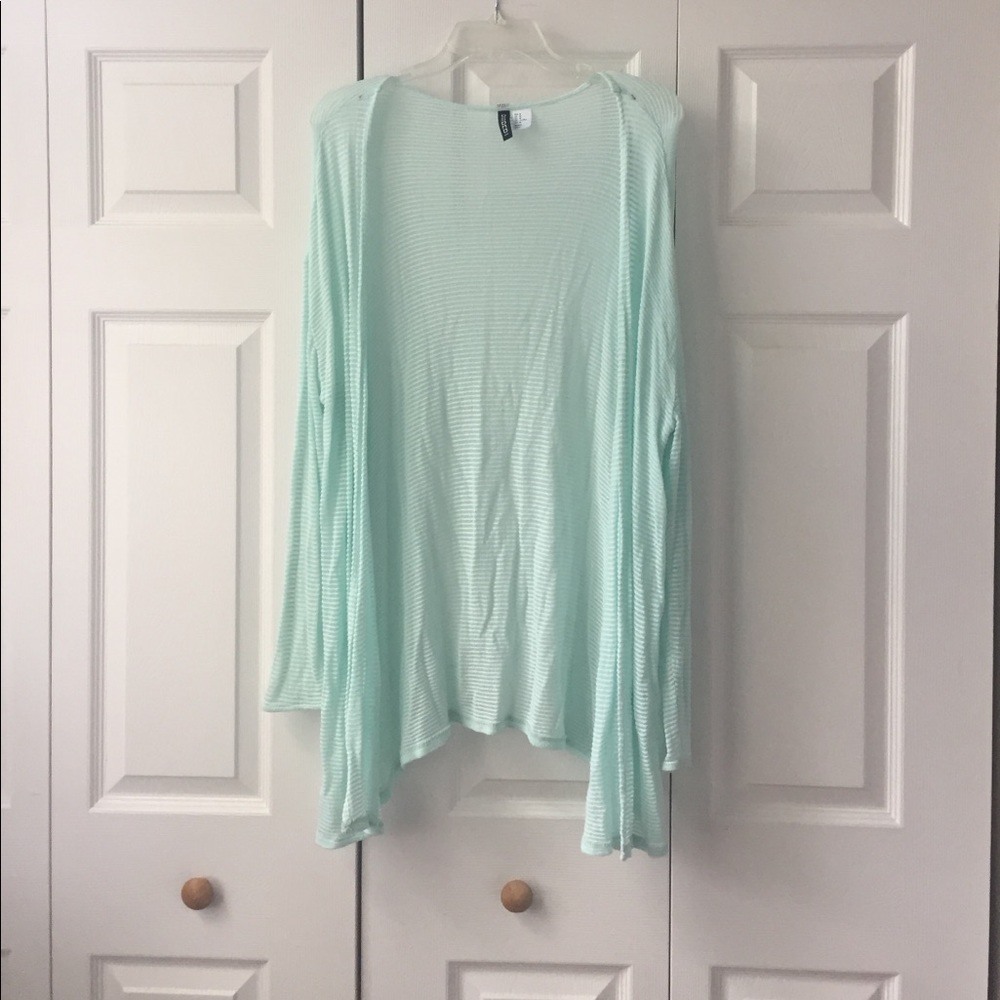 H&M Divided lightweight sweater