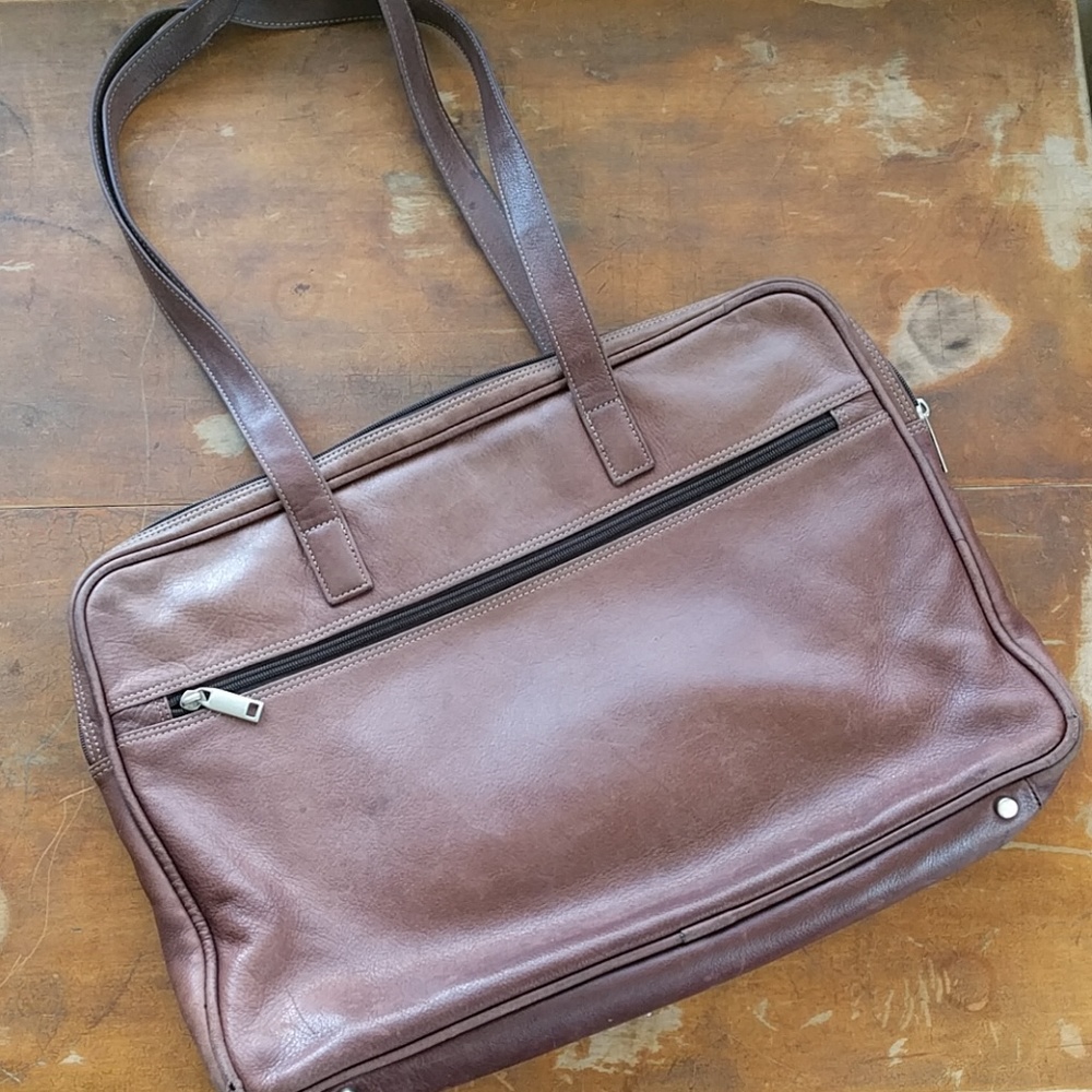 Wilson's Satchel