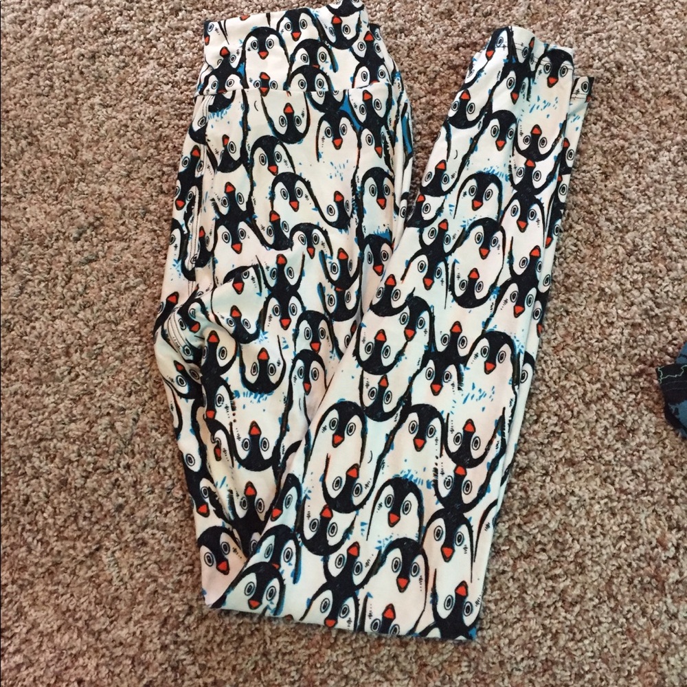 Lularoe BNWOT penguin leggings