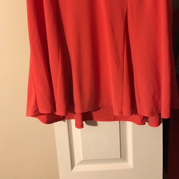 Beautiful coral blouse worn once - Picture 4 of 4