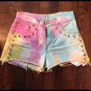 LF studded tie-dye high waist shorts