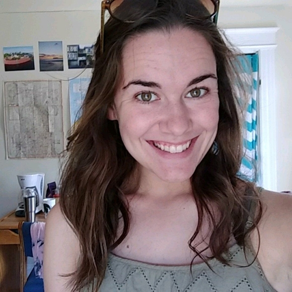 Meet your Posher, Alli - Picture 1 of 1