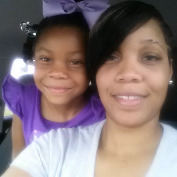 Meet your Posher, Carla - Picture 1 of 1