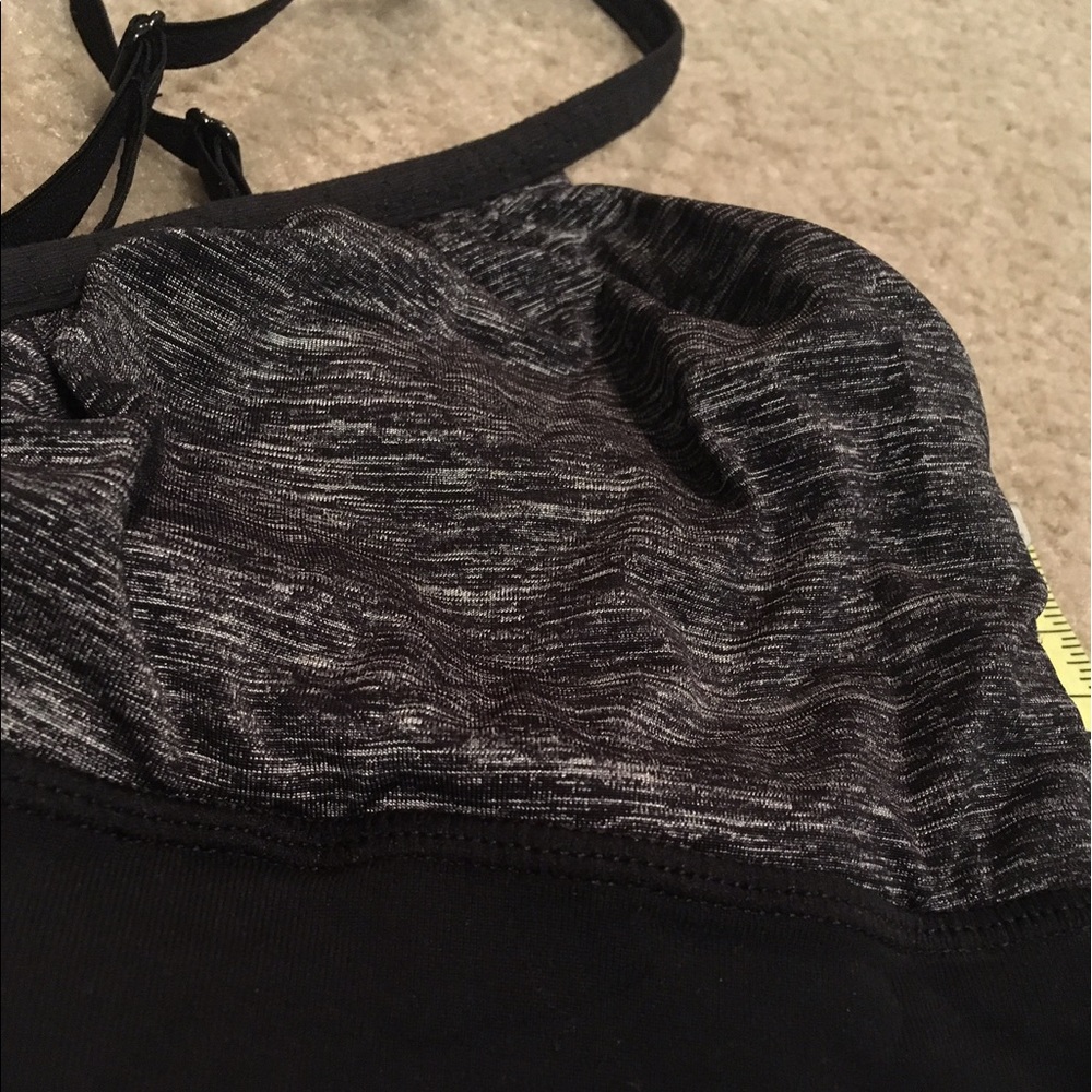 Lululemon tank - Picture 5 of 7