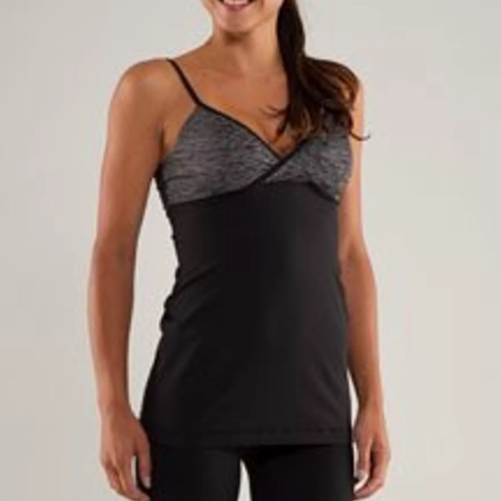 Lululemon tank - Picture 1 of 7